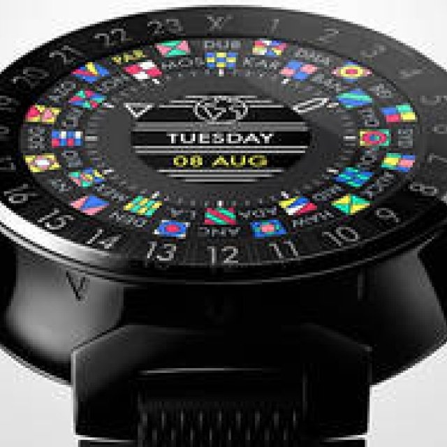 旅を楽しむアンドモア。「タンブール ホライゾン」｜LOUIS VUITTON