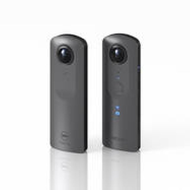 ワンショットで 360°の全天球イメージを撮影｜RICOH IMAGING