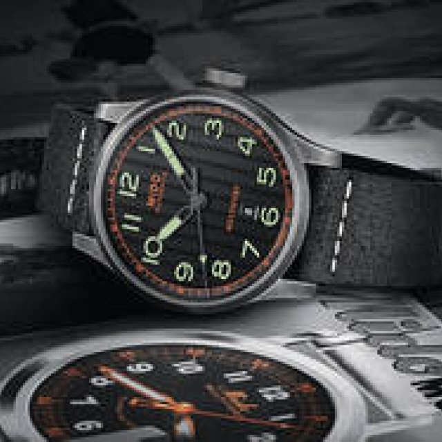 ヴィンテージ仕立て。実用性を重んじた新作「マルチフォート エスケープ」｜MIDO