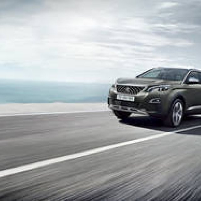 ミニバンからSUVへと生まれ変わったプジョー5008｜Peugeot