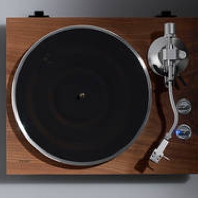 Bluetooth®トランスミッターを搭載したアナログターンテーブル｜TEAC