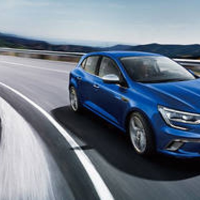 東京モーターショーで新型のメガーヌGTなどを披露｜Renault