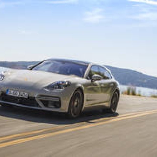 パナメーラに新規追加された「スポーツツーリスモ」に試乗｜Porsche