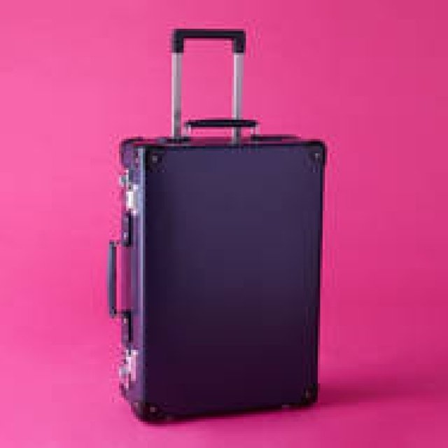 vol.12「機内持ち込みの、トロリーバッグ」GLOBE-TROTTER｜グローブ・トロッター