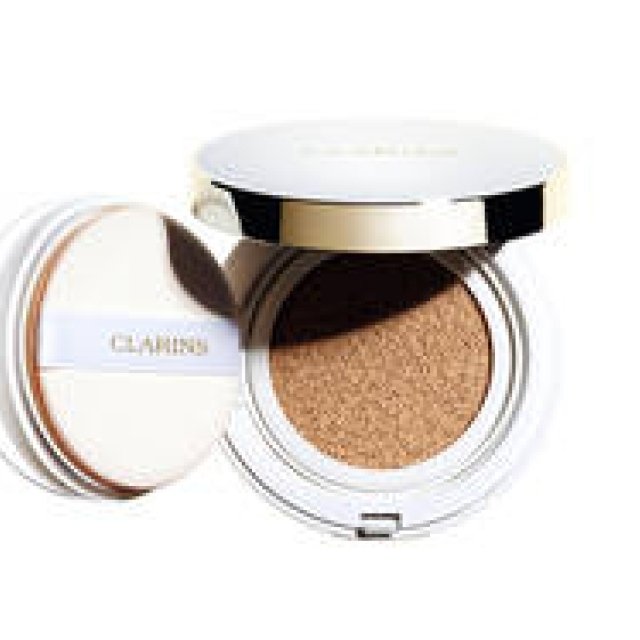 【1/19発売】美しい潤いのツヤ肌が続く、待望のクッションファンデーション登場｜CLARINS