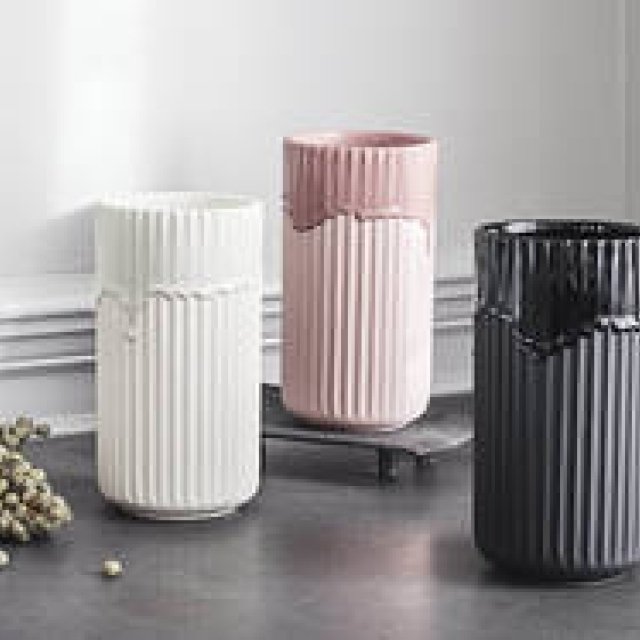 ブランドのアイコン「リュンビューベース」に新商品が登場｜Lyngby Porcelæn