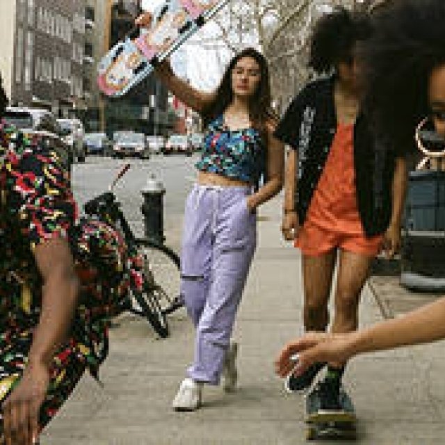 エックスガール初となるスケートボードウエアラインがリリース｜X-girl