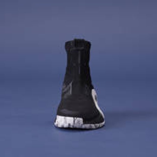 vol.40「モード気分なスニーカー」adidas|アディダス