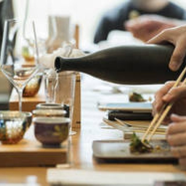 「酒づくりの神様」と「美食のまち」を堪能する「Saketronomy(サケトロノミー)」開催｜LOUNGE