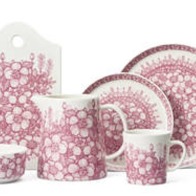 サマーハウスに咲き乱れる優しいピンクの野薔薇がモチーフ｜ARABIA