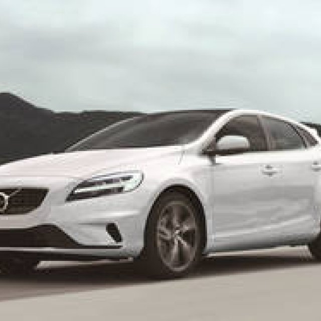 ボルボ V40 T5 Rデザインの最終章を飾る特別限定車|Volvo