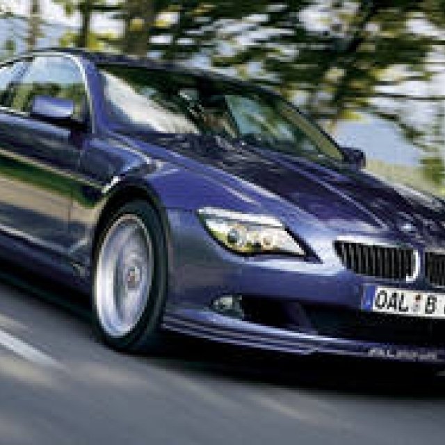  BMWアルピナB6 S クーペ/カブリオ｜エアアウトレットの下に潜む圧倒的なエンジン