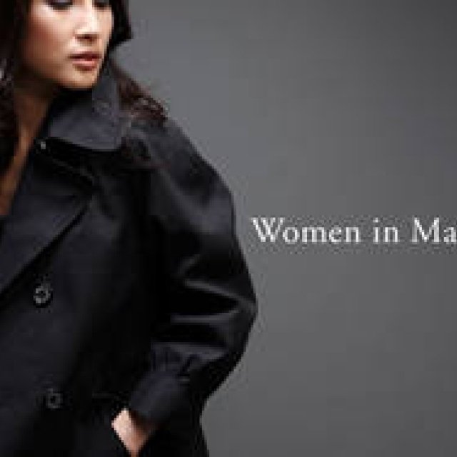  青木カレン｜マッキントッシュを着た女性たち ギャラリー