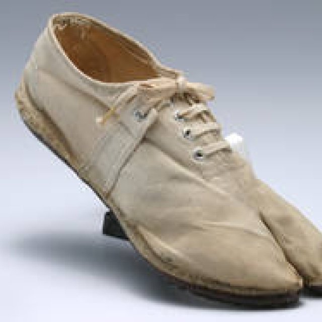  Chapter2_どれも世界遺産級。オニツカシューズ物語 photo