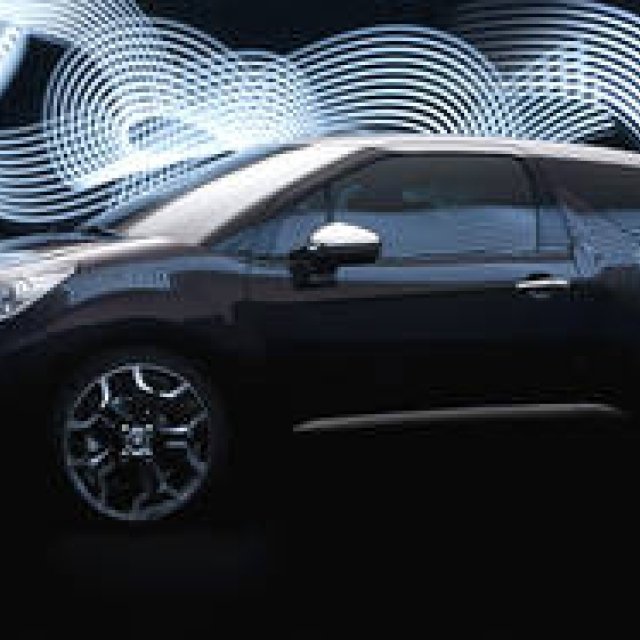  CITROEN DS Inside｜34年の時をへて復活する、往年の名車 photo