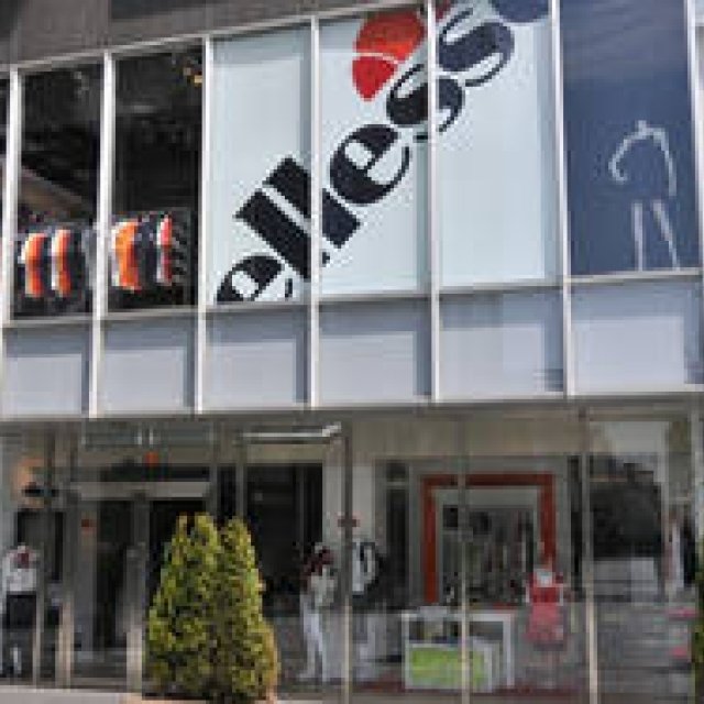  エレッセ青山50th アニバーサリーストア オープン ギャラリー