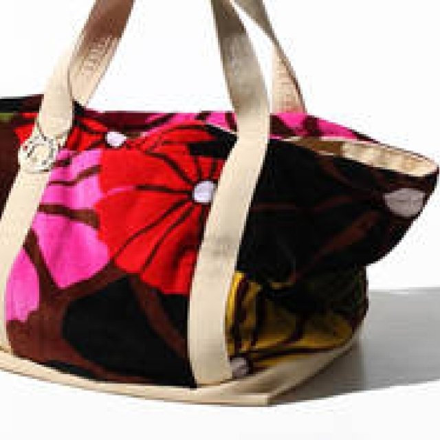  Essential Summer Accessory──旅先でくつろぐために欲しいもの ギャラリー