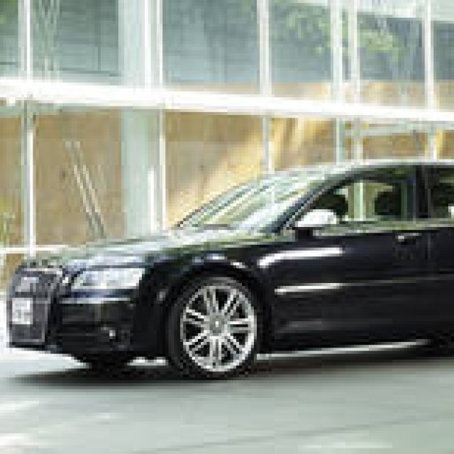  アウディ S8 × 東儀秀樹 ギャラリー