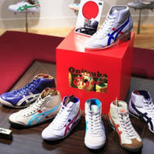  「オニツカタイガー」東京と神戸の旗艦店紹介 ギャラリー