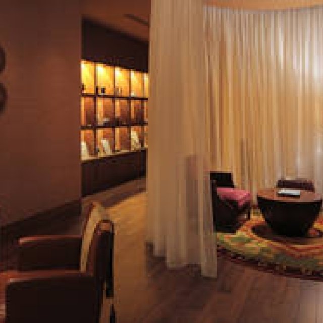  Shangri-La Hotel Tokyo　CHIバランス ギャラリー