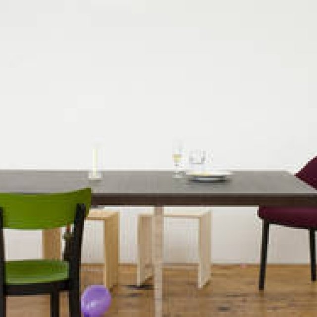  6人用が約10人用に大変身！｜アントニオ・チッテリオ『Extendable Dining Table』 ギャラリー