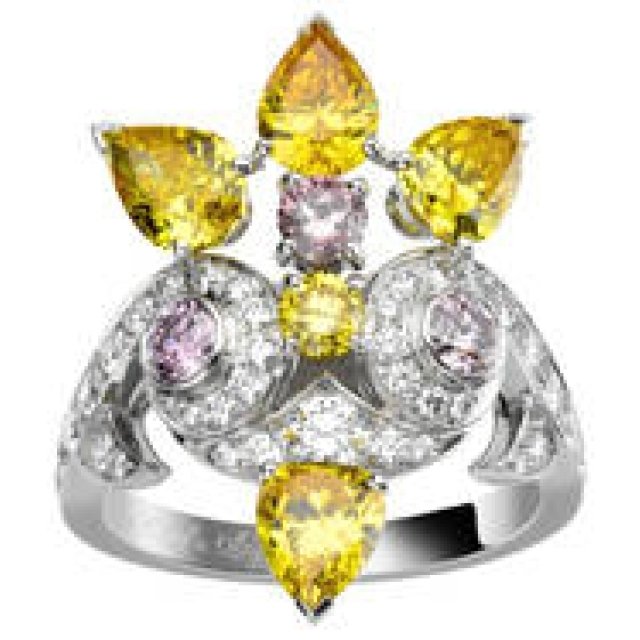  ヴァン クリーフ＆アーペル｜“魔法”の一瞬を捉えたジュエリーの世界 ギャラリー