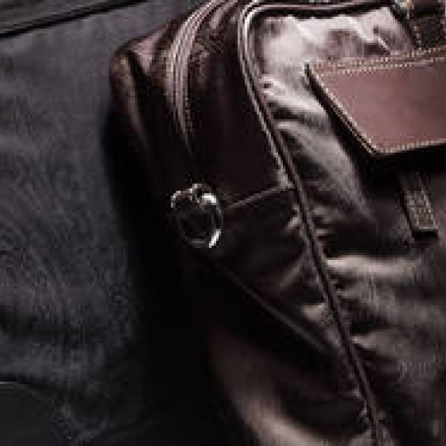  ETRO｜遊びの精神が美しく映える最新メンズバッグ ギャラリー