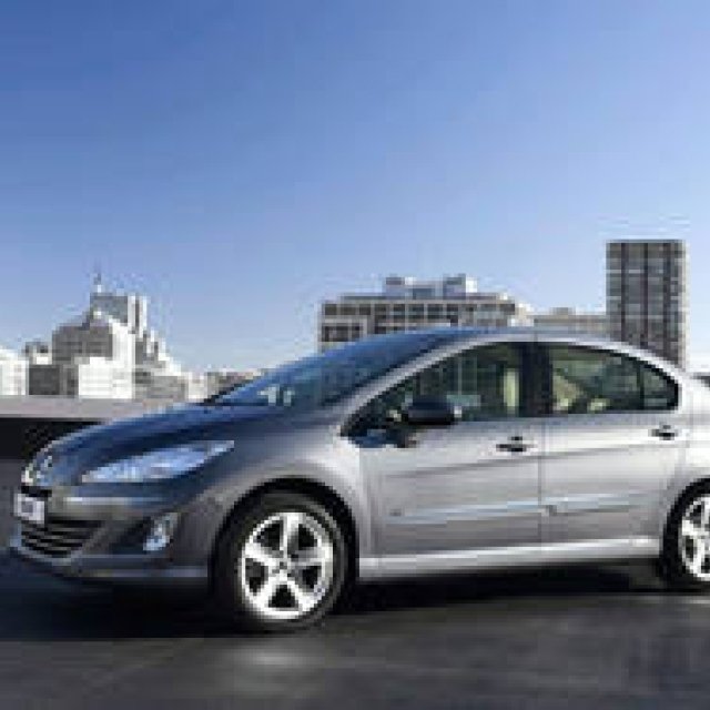  Peugeot 408｜フレンチ＋チャイニーズなプジョー ギャラリー