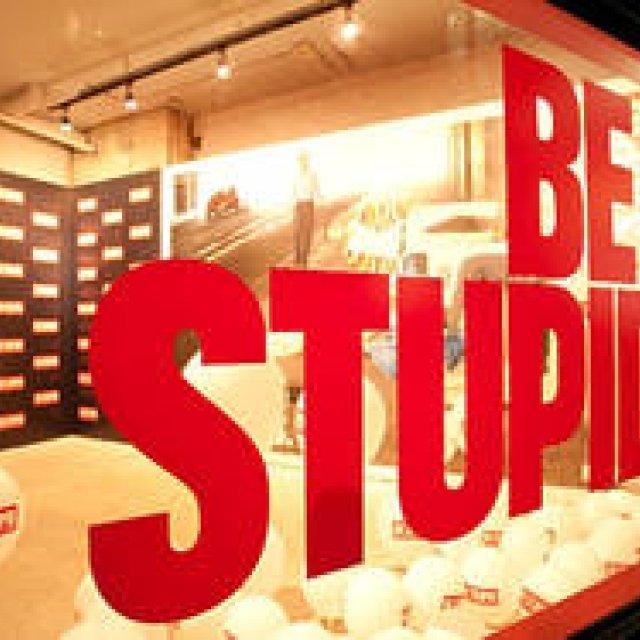  DIESEL｜BE STUPID Tシャツ、今度は全国で「0円」で販売