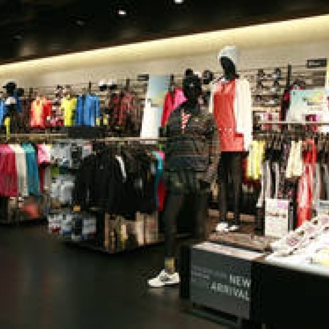  adidas｜アディダス パフォーマンスセンター 原宿｜ランニング ギャラリー