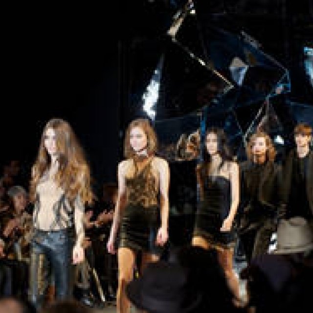  DIESEL BLACK GOLD｜新生「ディーゼル ブラック ゴールド」ランウェイショーを開催