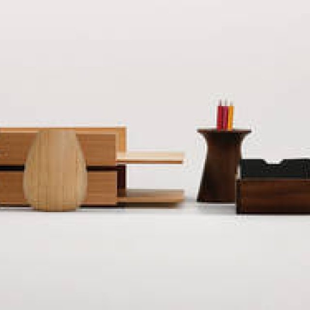  BUTLER｜デスク上で、美しくペンが咲く「バトラー」のペンポット ギャラリー