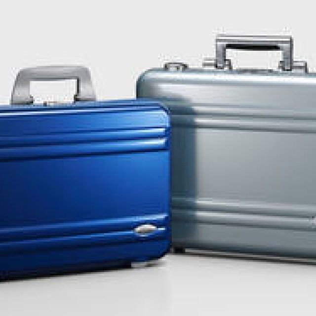  ZERO HALLIBURTON｜ゼロハリ史上初のポリカーボネート製アタッシェ ギャラリー