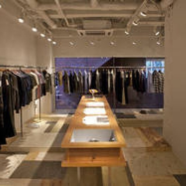  WHEREABOUTS｜「WHEREABOUTS」直営旗艦店が移転オープン ギャラリー