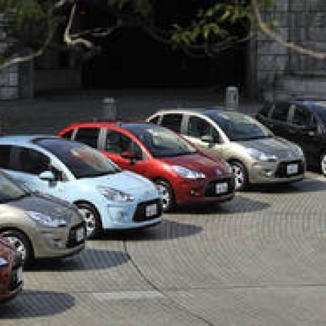  CITROEN C3試乗｜シトロエン C3 Gallery クルマとの一体感を得られるコンパクトカー