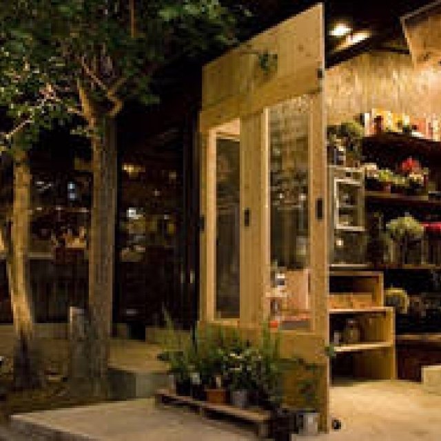  THE LITTLE SHOP OF FLOWERS｜代々木上原の小さな花屋オープン ギャラリー