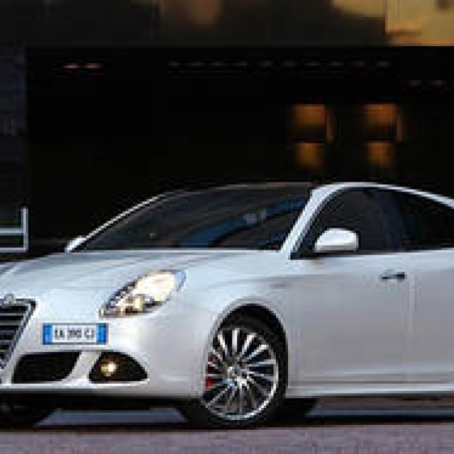  ALFA ROMEO GiuliettaにアルファTCTを搭載 ギャラリー