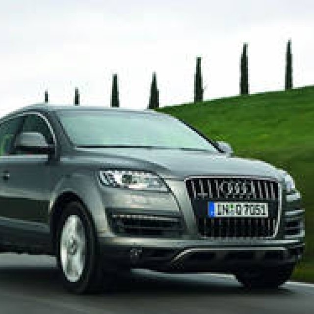  Audi Q7｜アウディ Q7 新ユニットを追加 ギャラリー