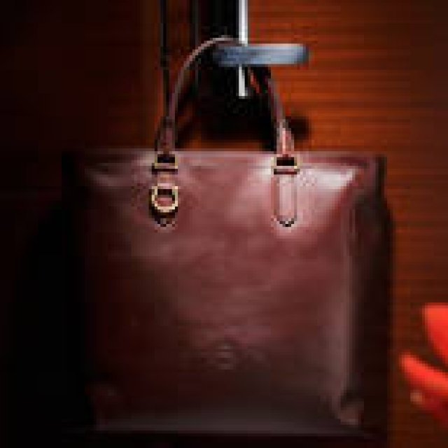  Salvatore Ferragamo｜男から女へ、女から男へ。もらって贈って嬉しい極上ギフト ギャラリー