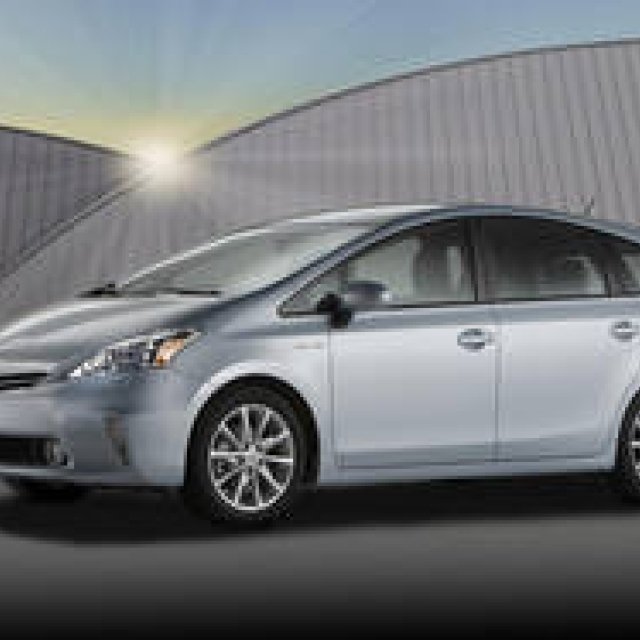  TOYOTA Prius v 出展 ギャラリー