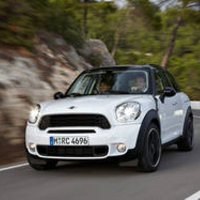  MINI CROSSOVER｜ミニ クロスオーバー 販売開始