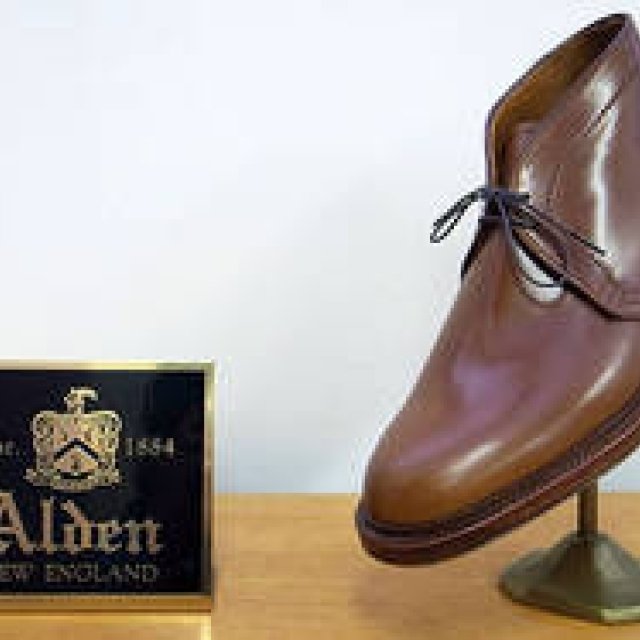  BARNEYS NEW YORK｜「ALDEN」チャッカブーツ“WHISKY”カラー ギャラリー