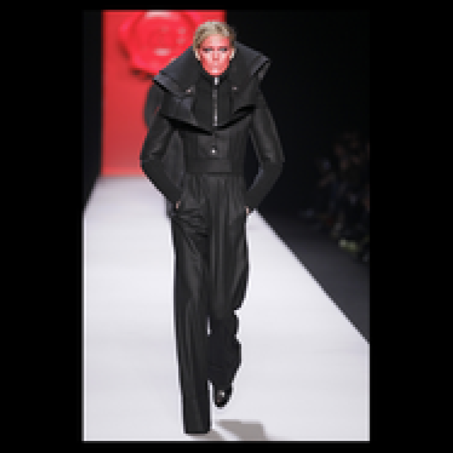  VIKTOR&ROLF｜2011年秋冬コレクション速報