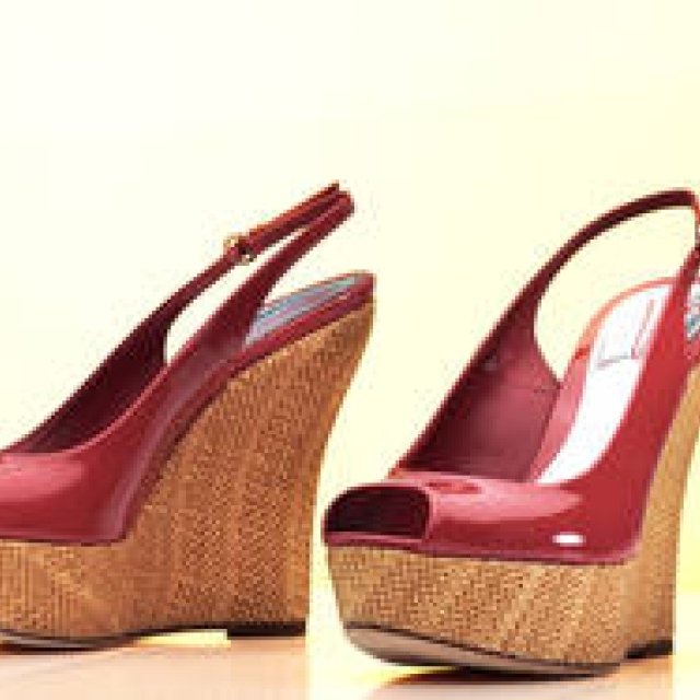  GUCCI ｜足もとをモダン＆センシュアルに彩る夏の靴 ギャラリー