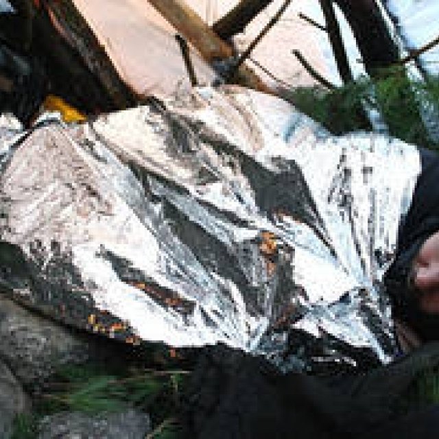  MPI OUTDOOR｜体温低下を防ぐ緊急用ブランケット ギャラリー