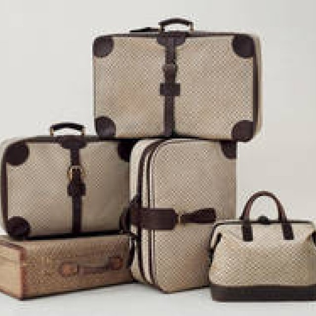  GUCCI｜90年の歴史を紐解くアーカイブ展「時の贈りもの」を開催｜GUCCI ギャラリー