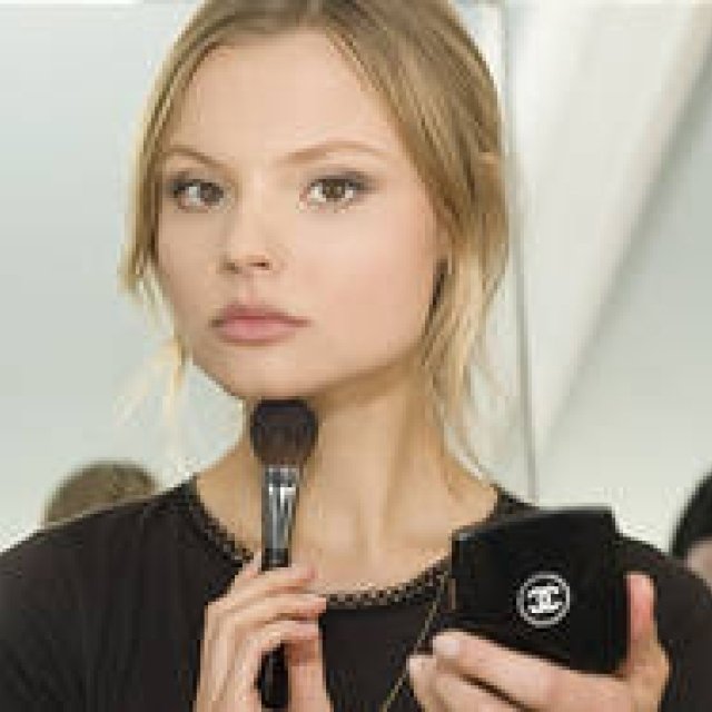  CHANEL｜「シャネル2011－2012年クルーズコレクション」メイクアップにクローズアップ！ ギャラリー