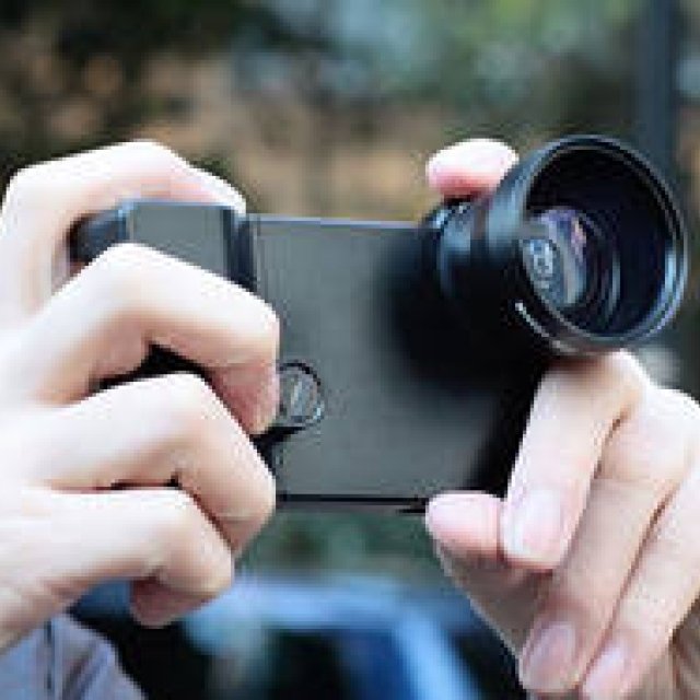  Turtleback｜撮影自由自在なカメラ型 iPhone 4専用ケース ギャラリー