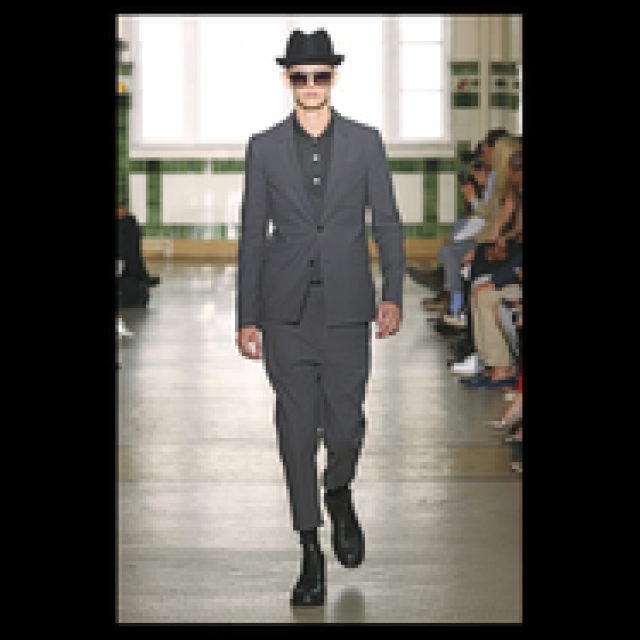  KRIS VAN ASSCHE｜2012春夏メンズコレクション-ランウェイルック ギャラリー