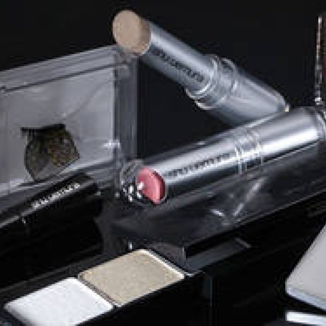  shu uemura｜2011AWモード メイクアップ コレクション「novadiva」 ギャラリー